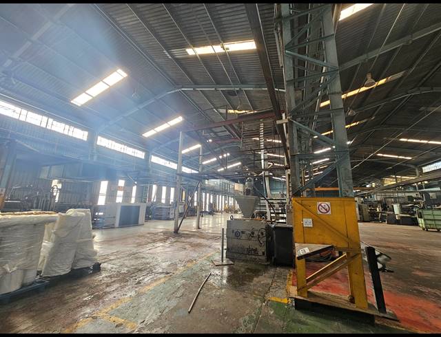 9,058M² WAREHOUSE TO LET IN TUNNEY